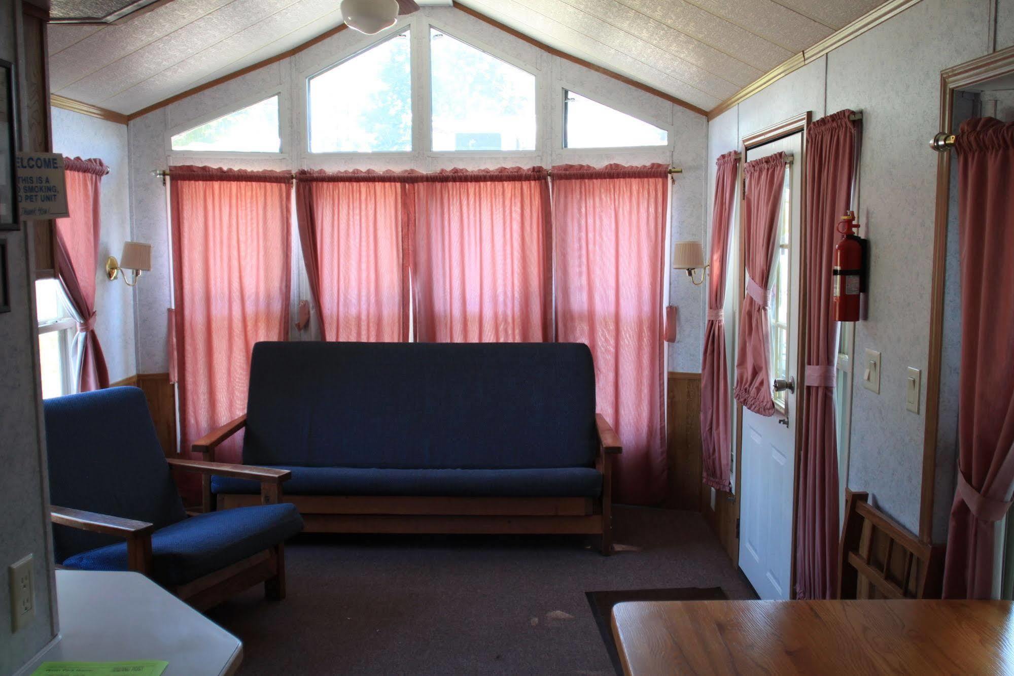 Circle M Rv & Camping Resort - Caravan Park Millersville Eksteriør bilde
