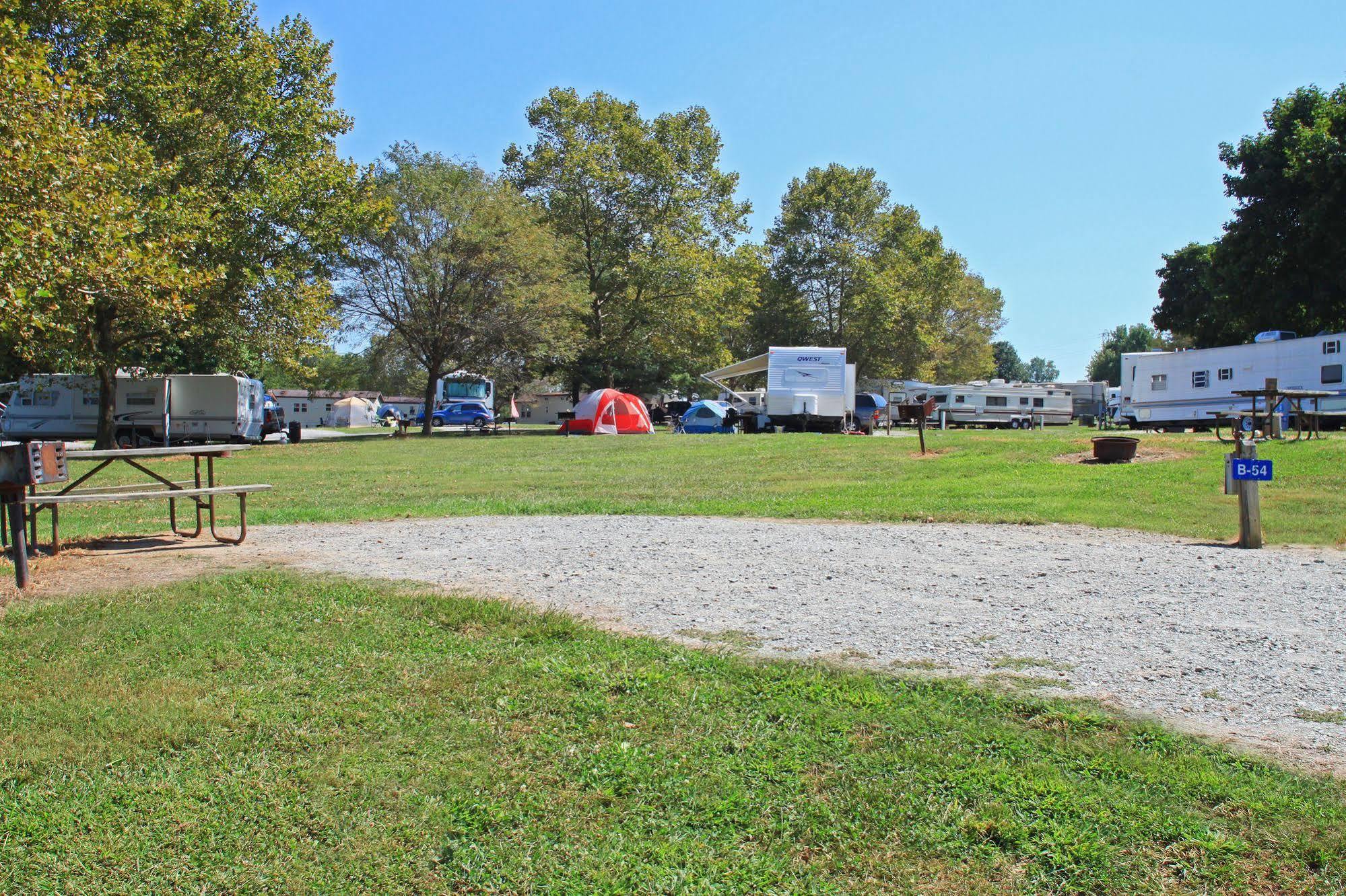 Circle M Rv & Camping Resort - Caravan Park Millersville Eksteriør bilde
